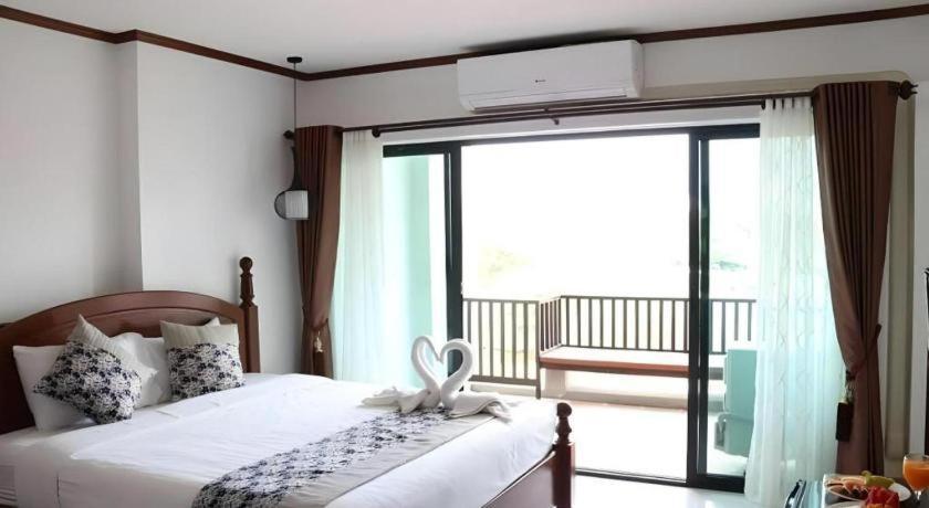 Thavisouk Riverside Hotel Vang Vieng Buitenkant foto