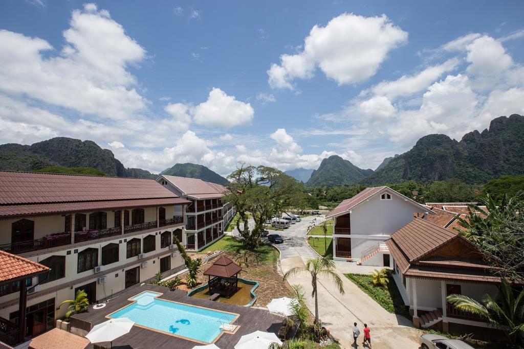 Thavisouk Riverside Hotel Vang Vieng Buitenkant foto