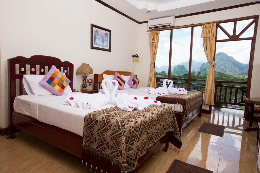 Thavisouk Riverside Hotel Vang Vieng Buitenkant foto