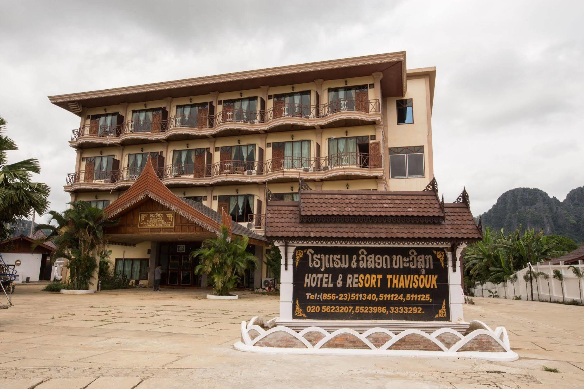 Thavisouk Riverside Hotel Vang Vieng Buitenkant foto