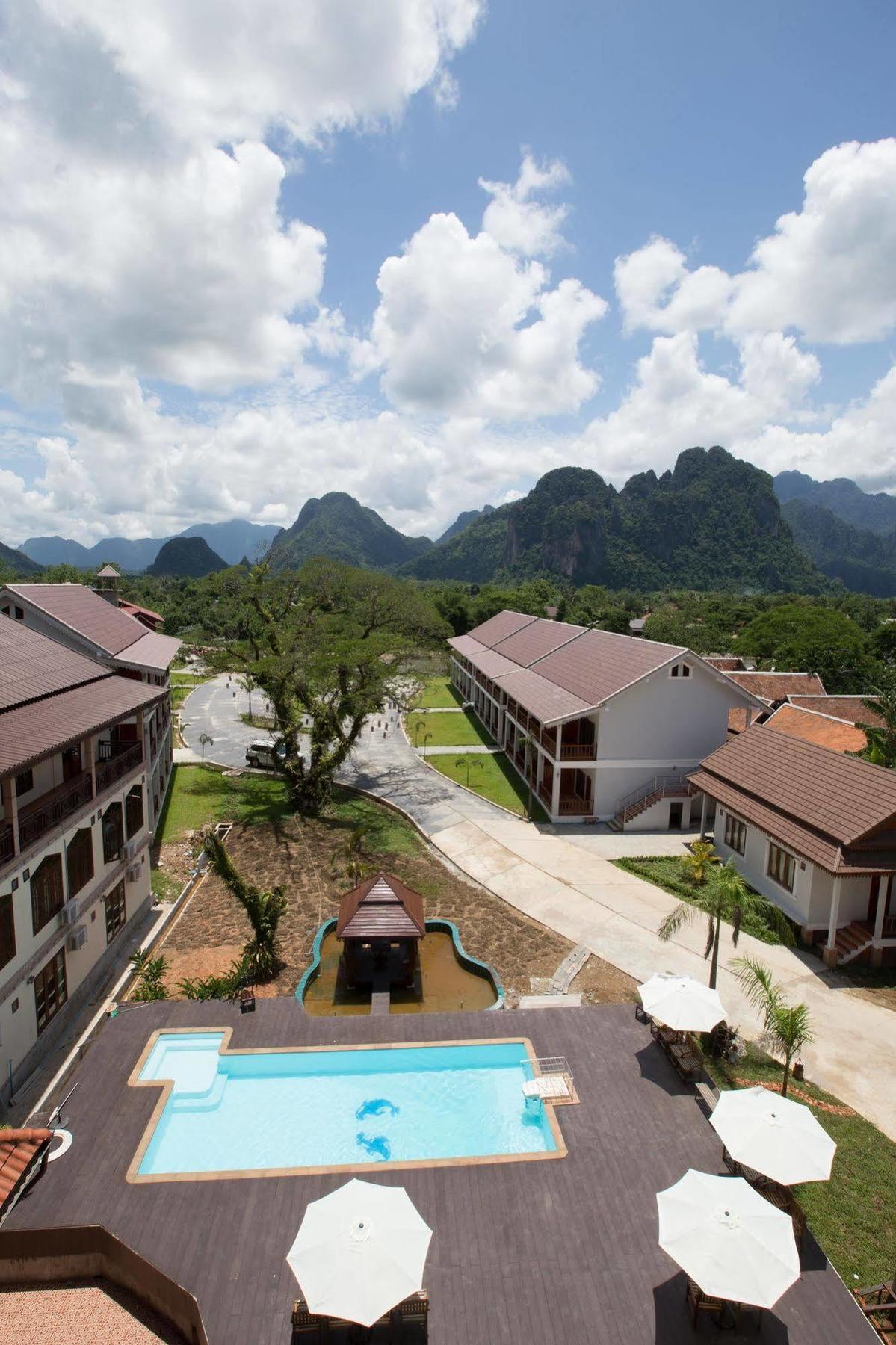 Thavisouk Riverside Hotel Vang Vieng Buitenkant foto