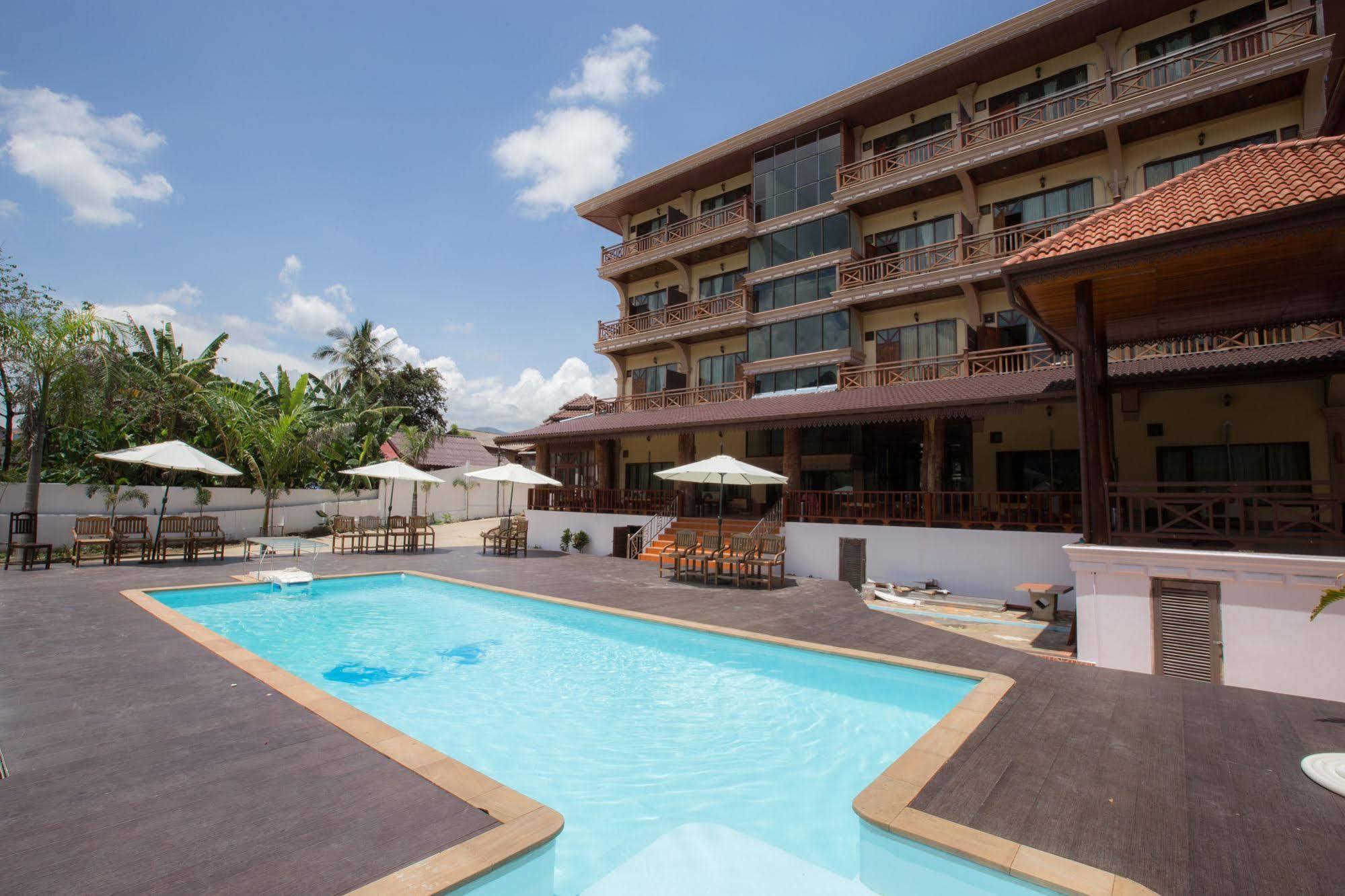 Thavisouk Riverside Hotel Vang Vieng Buitenkant foto