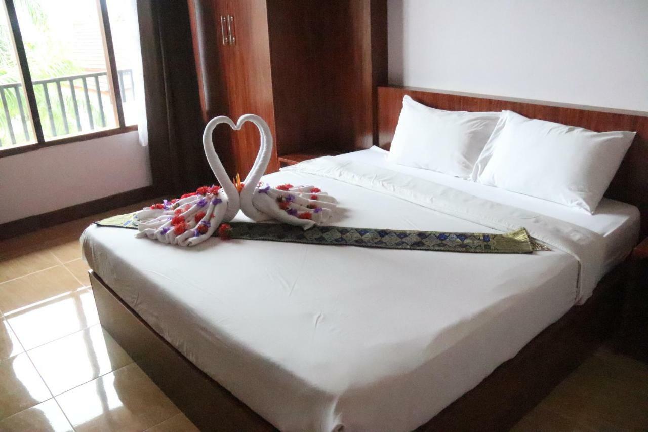 Thavisouk Riverside Hotel Vang Vieng Buitenkant foto